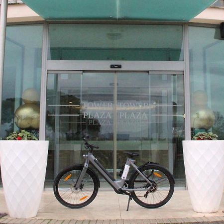 Готель Pisa Tower Plaza Екстер'єр фото The first electric bicycle in the world